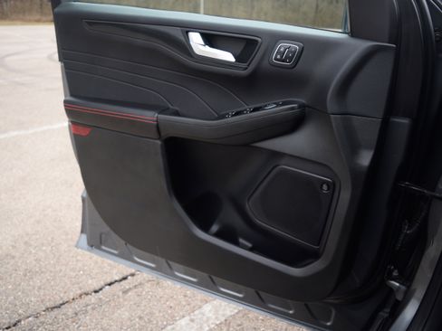 Used 2023 Ford Escape ST-Line Select w/ Tech Pack #2 image 18