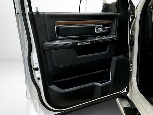 Used 2017 RAM 1500 Laramie image 20