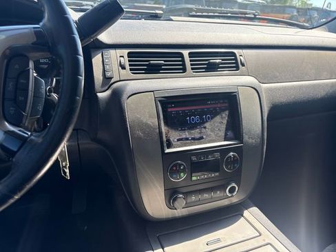 Used 2011 GMC Sierra 1500 SLE w/ All-Terrain Package AWD/4WD image 21