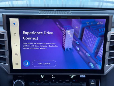 Used 2025 Toyota Tundra Limited image 25