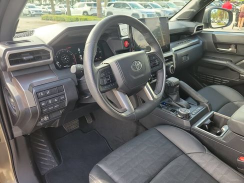 Used 2024 Toyota Tacoma TRD Off-Road w/ TRD Off Road Premium Package AWD/4WD image 15