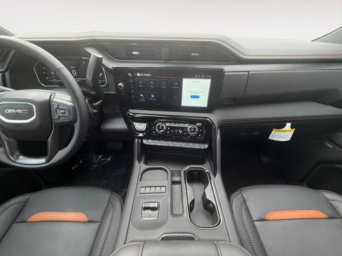 New 2025 GMC Sierra 2500 AT4 w/ AT4 Premium Plus Package AWD/4WD image 11