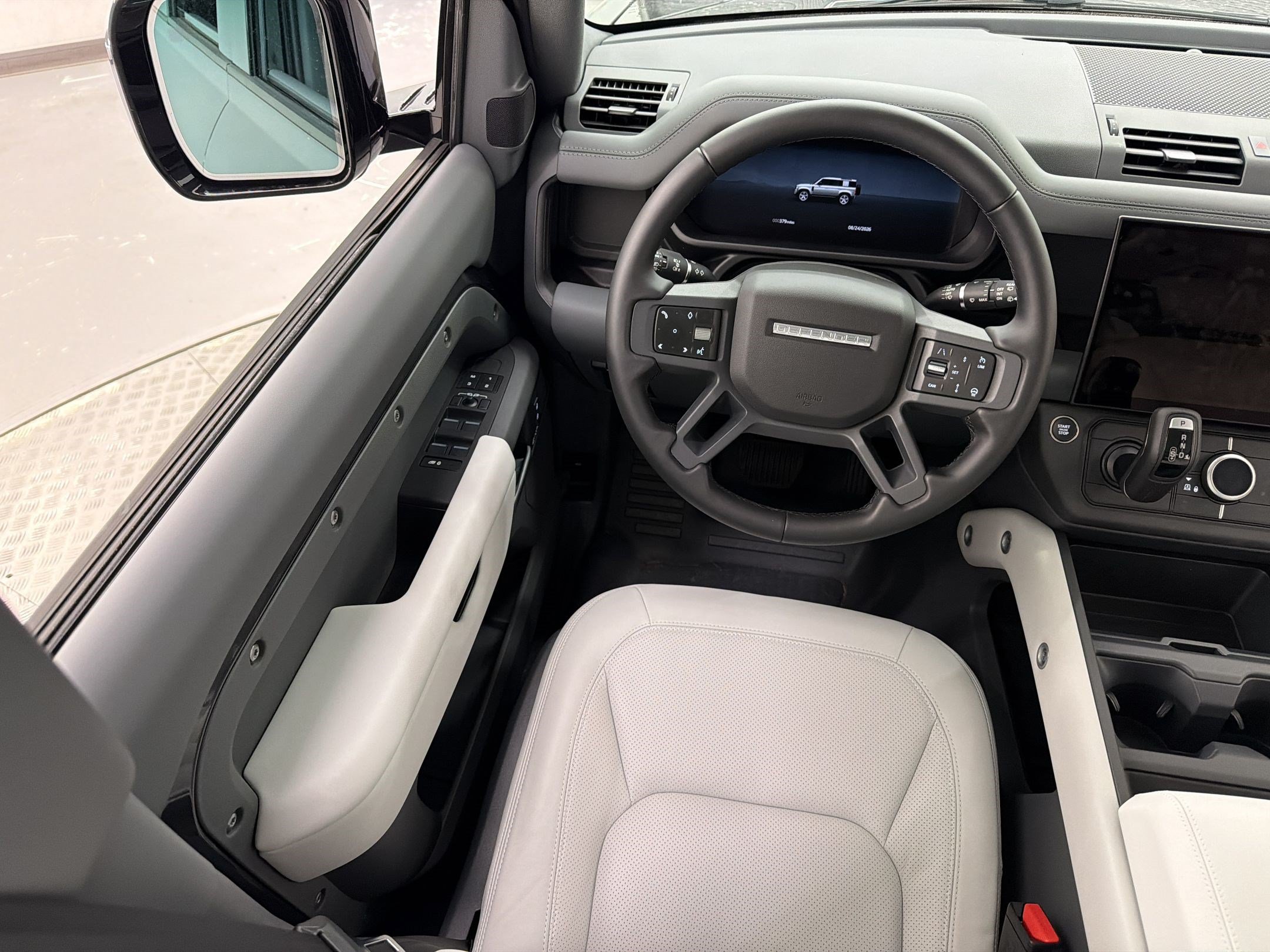 New 2026 Land Rover Defender 110 X-Dynamic SE AWD/4WD image 27