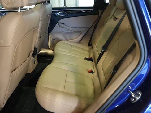 New 2026 Porsche Macan image 27