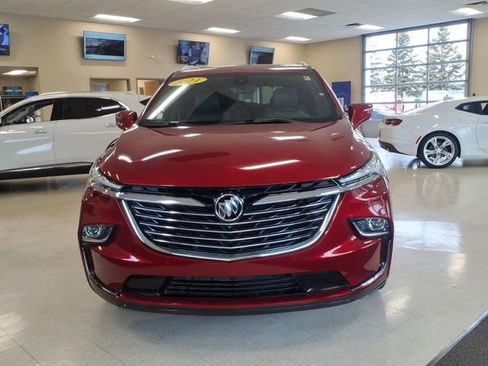 Used 2024 Buick Enclave Essence w/ Experience Buick Package FWD image 2