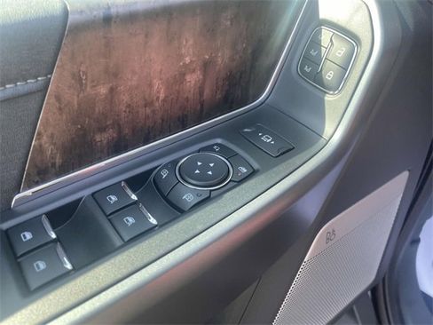 New 2025 Ford F250 Lariat w/ Lariat Ultimate Package image 14