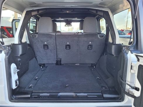 Certified 2024 Jeep Wrangler Rubicon image 19