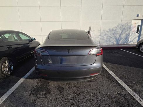 Used 2023 Tesla Model 3 Standard Range image 5