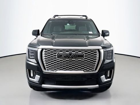 Used 2022 GMC Yukon Denali image 2