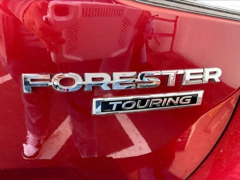 Used 2022 Subaru Forester Touring image 28