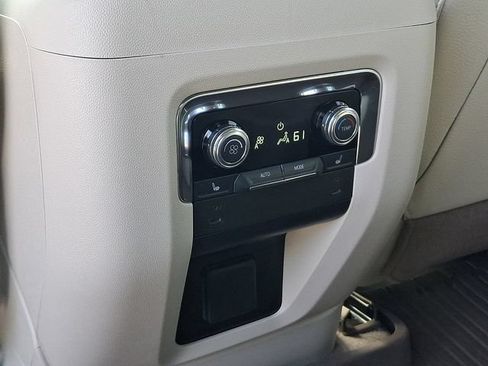 Used 2025 GMC Yukon Denali w/ LPO, Floor Liner Package AWD/4WD image 18