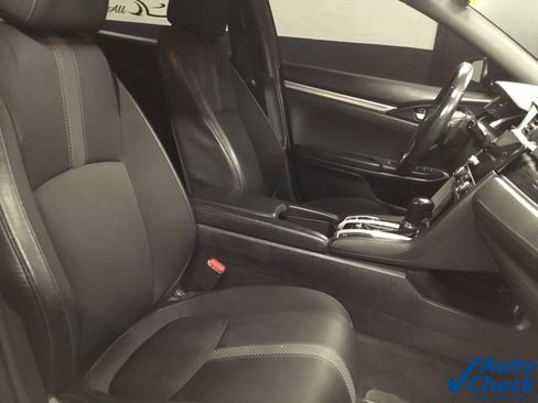 Used 2019 Honda Civic Sport image 32