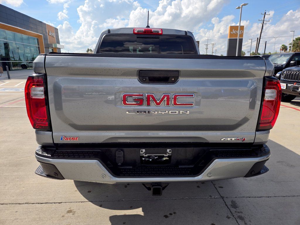 Used 2025 GMC Canyon AT4 w/ Technology Plus Package AWD/4WD image 4