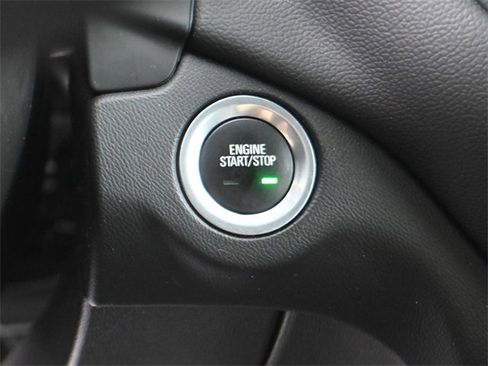 Used 2023 Chevrolet Equinox LT image 19