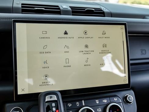 New 2026 Land Rover Defender 130 X-Dynamic SE AWD/4WD image 41