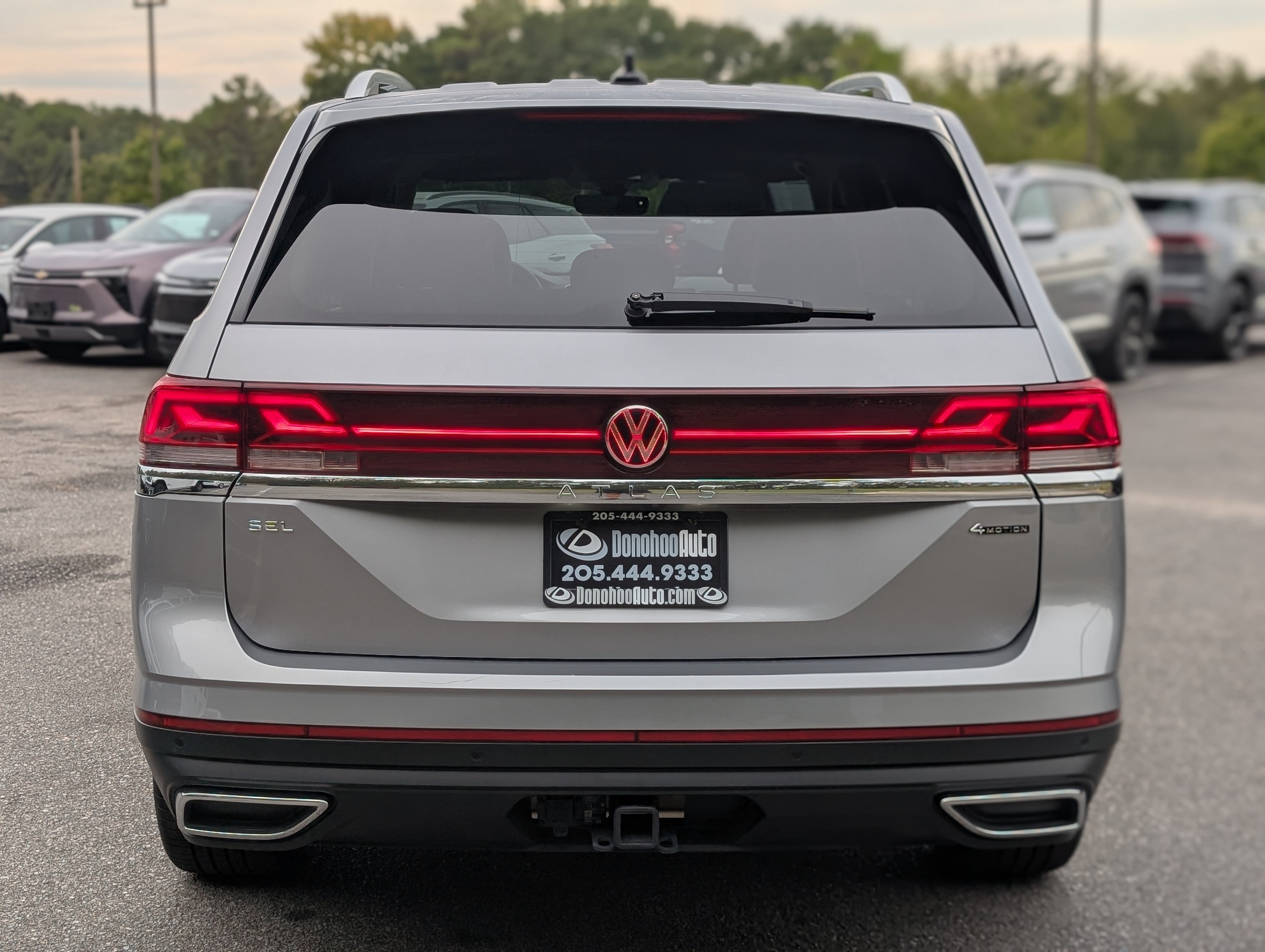 Used 2026 Volkswagen Atlas SEL AWD/4WD image 8