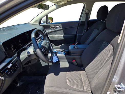 New 2026 Kia Sportage LX image 18