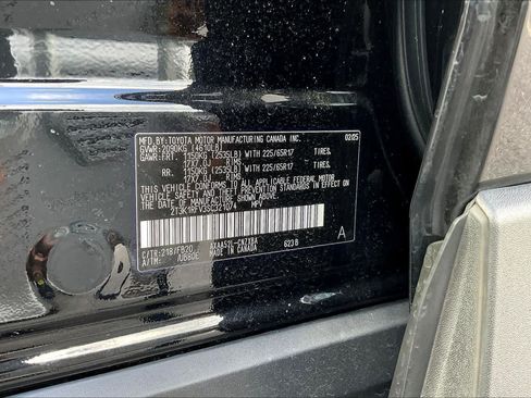 Used 2025 Toyota RAV4 LE FWD image 34