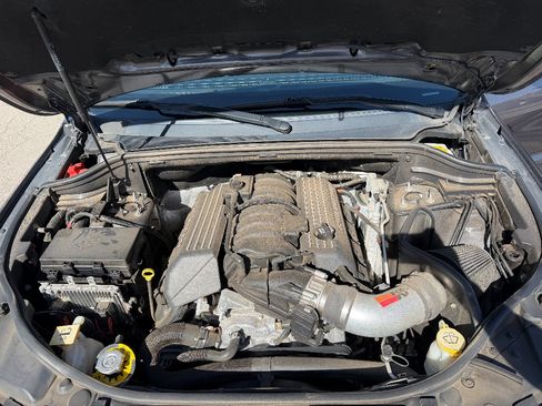 Used 2016 Jeep Grand Cherokee SRT image 22