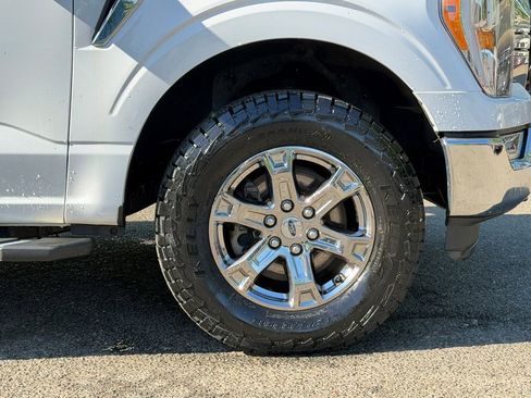 Used 2022 Ford F150 XLT w/ Equipment Group 302A High image 9