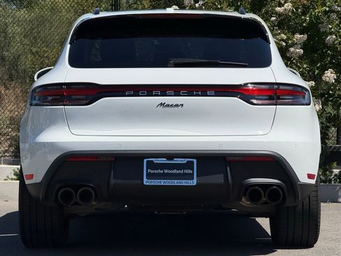 Used 2026 Porsche Macan AWD/4WD image 6