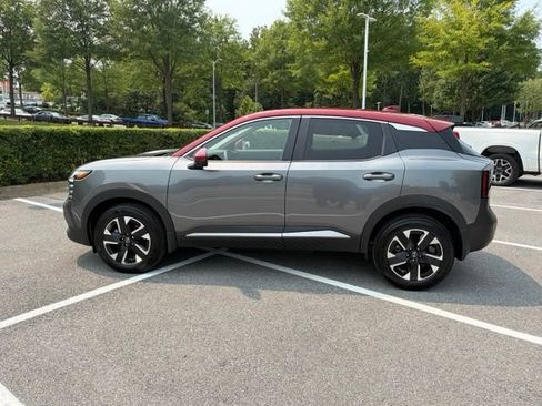 Certified 2025 Nissan Kicks SV AWD/4WD image 2