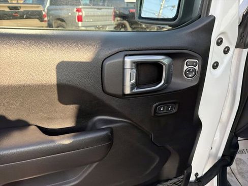Used 2021 Jeep Wrangler Rubicon w/ LED Lighting Group image 13