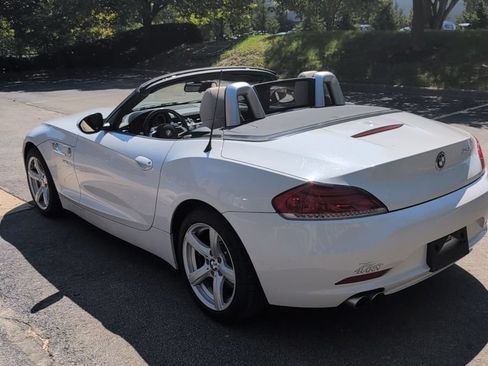 Used 2011 BMW Z4 sDrive30i RWD image 3