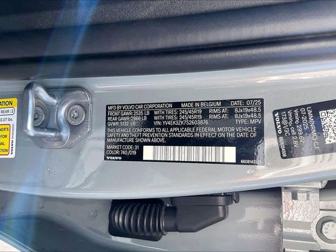 New 2025 Volvo EX30 Plus w/ Protection Package Premier image 36