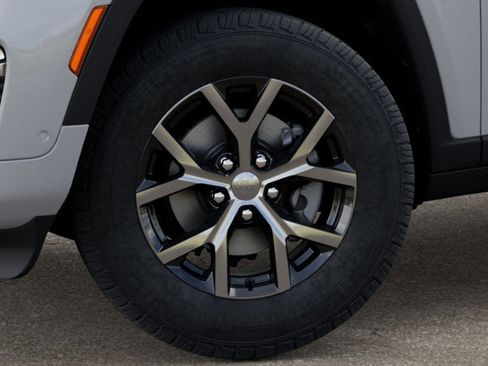 New 2025 Jeep Grand Cherokee Limited w/ Luxury Tech Group II image 8