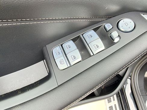 Certified 2023 BMW X7 xDrive40i w/ M Sport Package AWD/4WD image 20