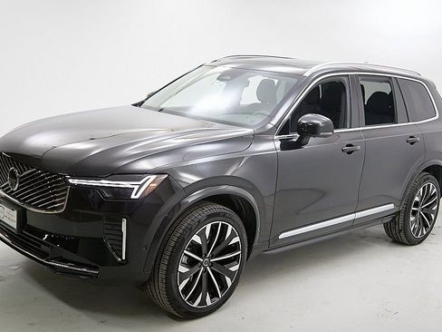 New 2026 Volvo XC90 B6 Plus w/ Protection Package Premier image 6