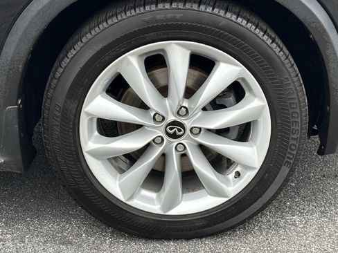 Used 2019 INFINITI QX50 Essential w/ Premium Heat Package image 29