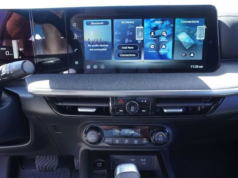 New 2026 Nissan Kicks SV image 19