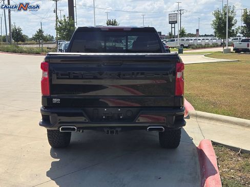 Used 2023 Chevrolet Silverado 1500 LT Trail Boss w/ LT Trail Boss Premium Package AWD/4WD image 5