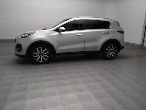 Used 2017 Kia Sportage EX w/ EX Technology Package FWD image 2