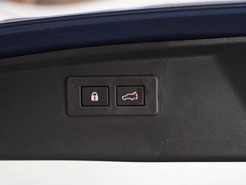Used 2021 Subaru Outback Limited AWD/4WD image 17