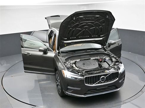 Used 2022 Volvo XC60 B5 Inscription w/ Protection Package Premier image 49