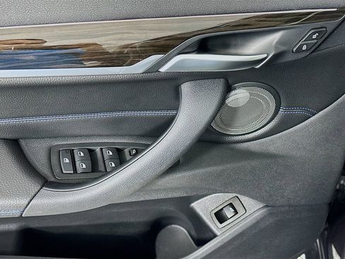 Used 2019 BMW X1 xDrive28i w/ M Sport Package image 18