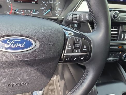 Used 2022 Ford Escape SEL AWD/4WD image 16
