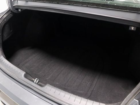 Certified 2024 Hyundai Elantra Limited image 14