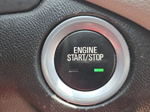 Used 2019 Chevrolet Equinox LT AWD/4WD image 32
