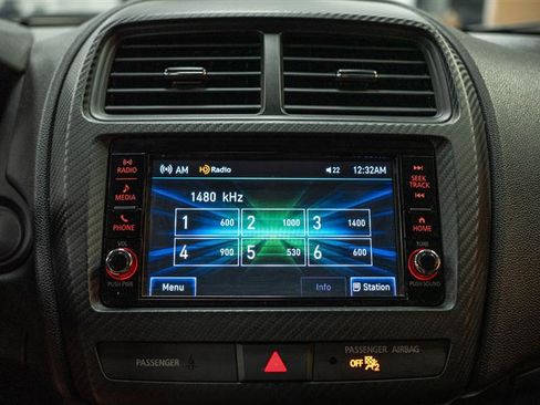 Used 2024 Mitsubishi Outlander Sport ES image 19