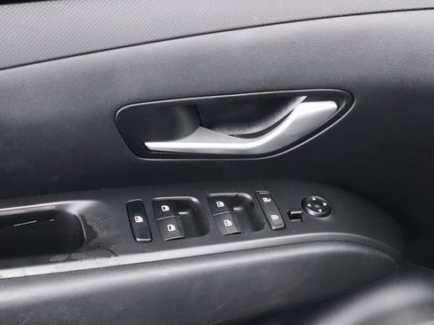 Used 2022 Hyundai Tucson SEL w/ Winter Package image 23