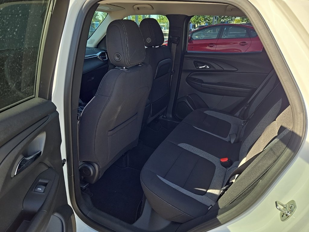 Used 2026 Chevrolet TrailBlazer LT AWD/4WD image 17