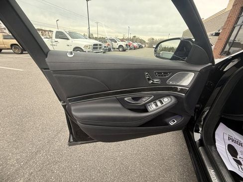 Used 2020 Mercedes-Benz S 450 Sedan image 16