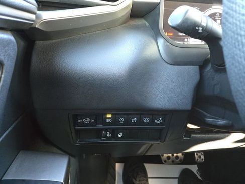 Used 2024 Toyota Tundra Limited w/ TRD Off-Road Package image 20