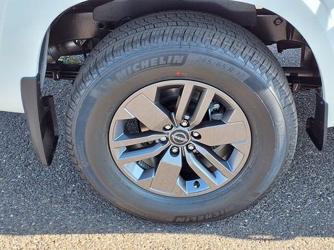 New 2026 Nissan Frontier SV w/ Tow Package RWD image 9