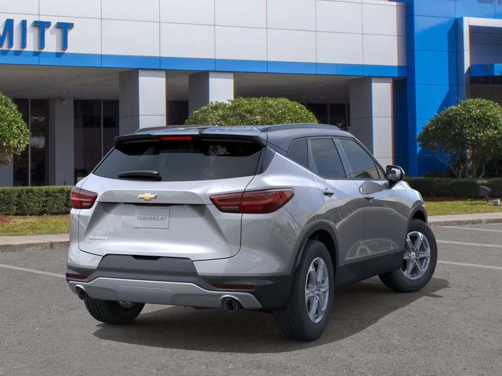 New 2026 Chevrolet Blazer LT w/ Convenience Package FWD image 4
