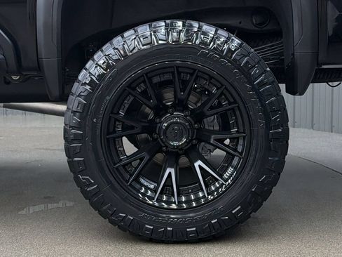 Used 2026 GMC Sierra 2500 Denali w/ Denali Reserve Package AWD/4WD image 12